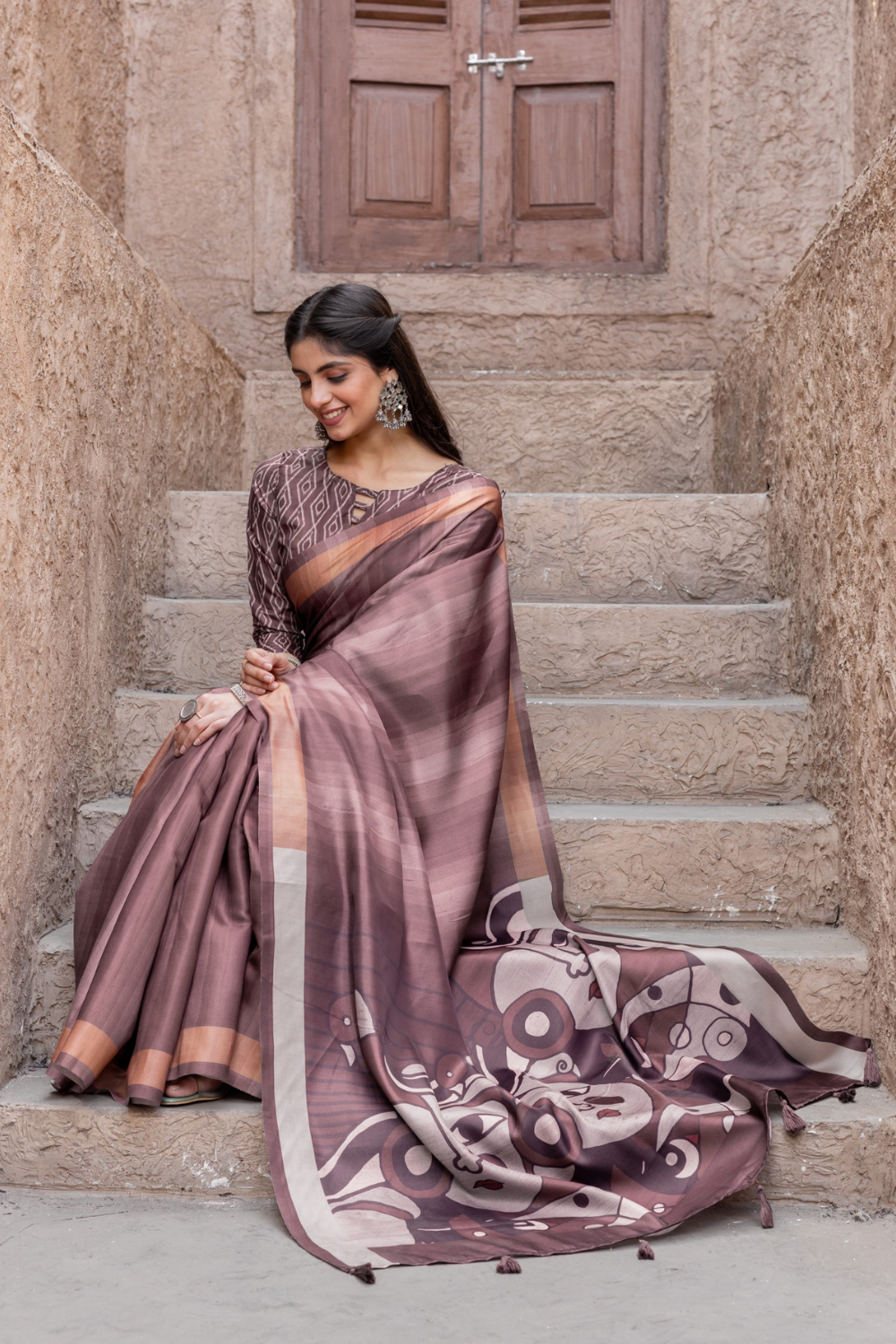 Vastrikaara Chitralekha Tussar Satin printed Saree