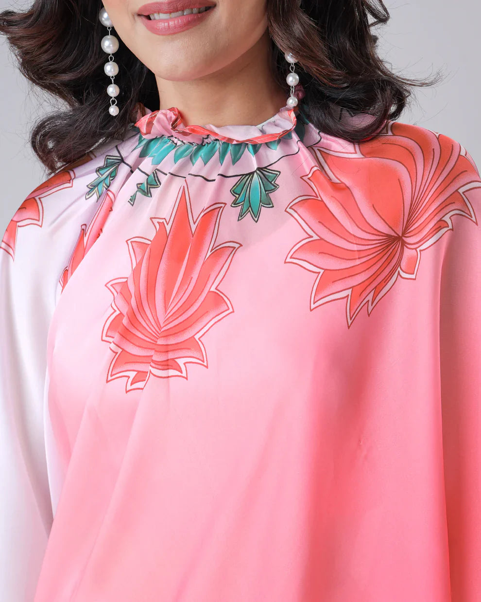 Vastrikaara Beautiful Ombre Lotus Mandalaa Print Freehand Designer Saree