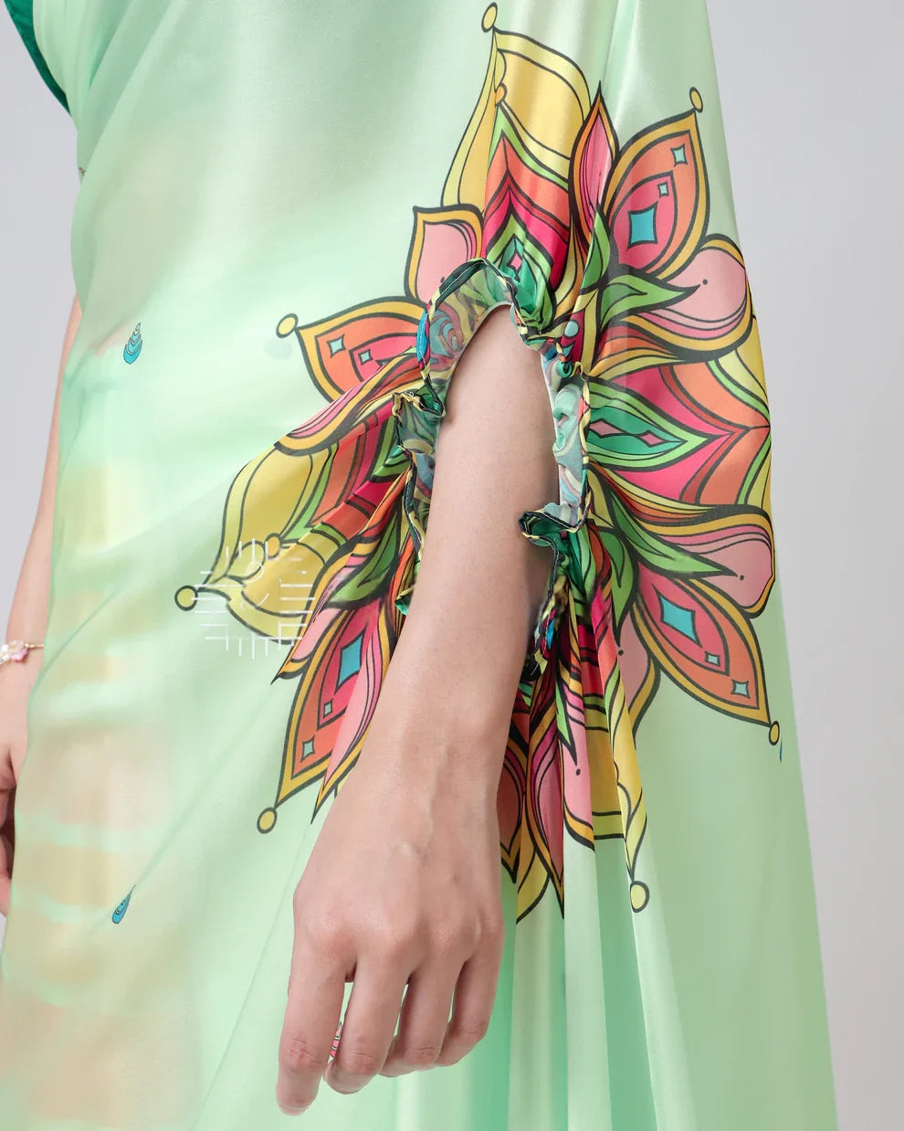 Vastrikaara Social Media Icon Mandalaa Stripes Freehand Designer Saree